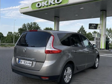 Авто Renault Grand Scenic 2010 № 8860042