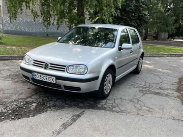 Авто Volkswagen Golf 2003 № 8860043