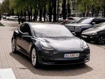 Авто Tesla Model 3 2019 № 8860048