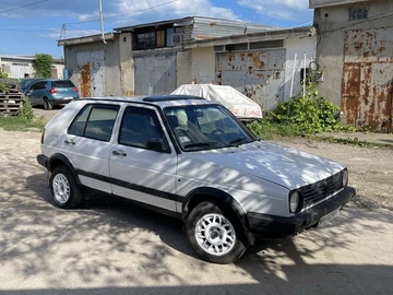 Авто Volkswagen Golf 1992 № 8860069
