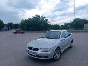 Авто Opel Vectra 1999 № 8860115