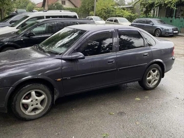 Авто Opel Vectra 1997 № 8860126