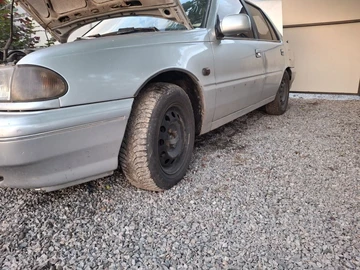 Авто Hyundai Sonata 1993 № 8860263