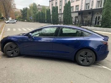 Авто Tesla Model 3 2021 № 8860318