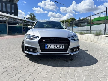 Авто Audi A4 2016 № 8860330