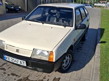Авто ВАЗ 2109 2001 № 8860338