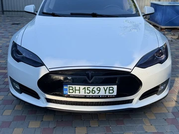 Авто Tesla Model S 2013 № 8860358