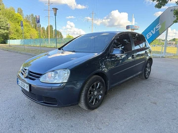 Авто Volkswagen Golf 2004 № 8860383
