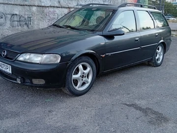 Авто Opel Vectra 2000 № 8860385