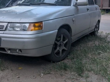 Авто ВАЗ 2110 2004 № 8860631