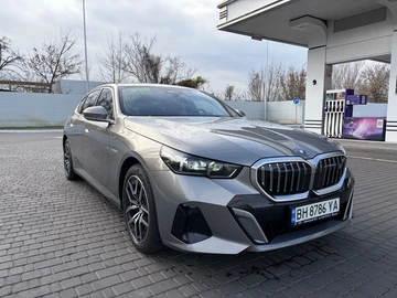 Авто BMW 5 Серия 2024 № 8860872