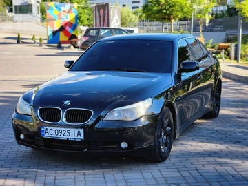 Авто BMW 5 Серия 2004 № 8860912