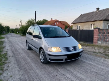 Авто Volkswagen Sharan 2002 № 8861088
