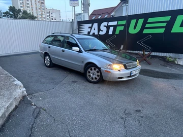 Авто Volvo V40 Kombi 2002 № 8861150