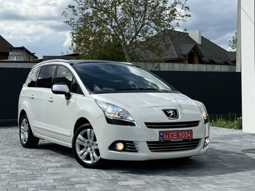 Авто Peugeot 5008 2012 № 8861187