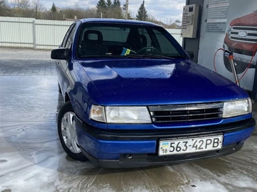 Авто Opel Vectra 1992 № 8861486