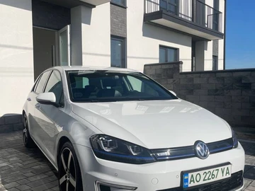 Авто Volkswagen Golf 2014 № 8861664