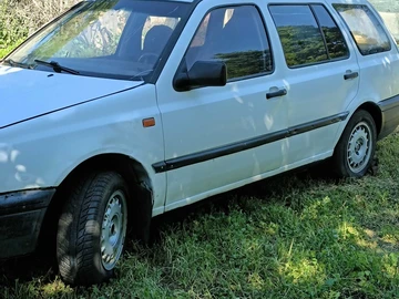 Авто Volkswagen Golf 1994 № 8861707