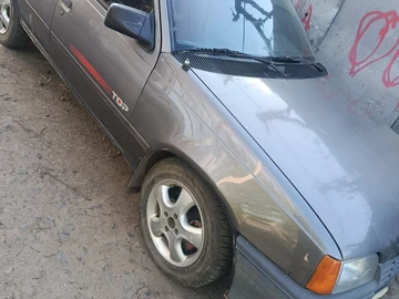 Авто Opel Kadett 1988 № 8861926