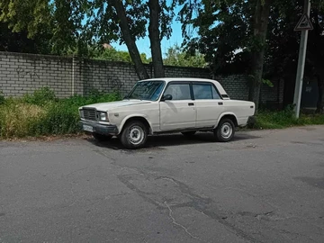 Авто ВАЗ 2107 1993 № 8861930