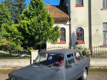 Авто ВАЗ 2103 1978 № 8861931
