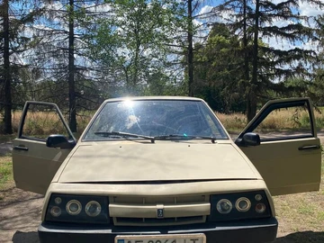 Авто ВАЗ 2109 1988 № 8861956