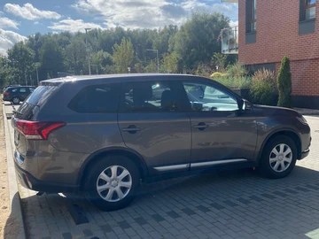 Авто Mitsubishi Outlander 2021 № 8862075