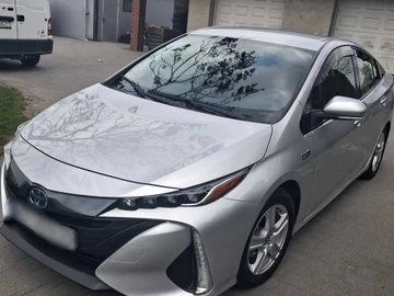 Авто Toyota Prius 2021 № 8862217