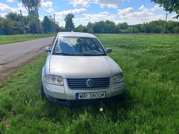 Авто Volkswagen Passat Sedan 2001 № 8862287