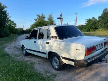 Авто ВАЗ 2107 2004 № 8862602