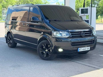 Авто Volkswagen Multivan 2011 № 8862702