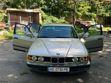 Авто BMW 7 Серия 1986 № 8862785
