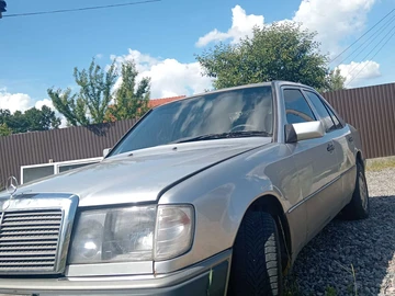 Авто Mercedes 240 1992 № 8862914