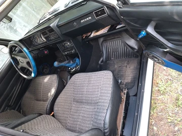 Авто ВАЗ 2107 1999 № 8863143