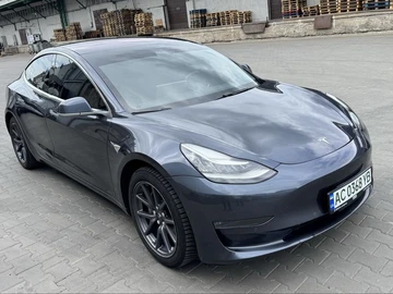 Авто Tesla Model 3 2018 № 8863565