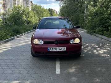 Авто Volkswagen Golf 2000 № 8863566