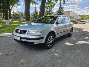 Авто Volkswagen Passat Sedan 1999 № 8863713