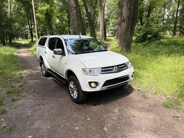 Авто Mitsubishi L 200 2015 № 8863747