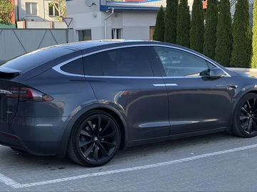 Авто Tesla Model X 2017 № 8863849
