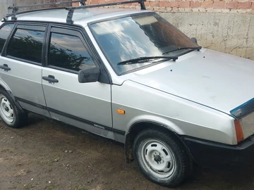 Авто ВАЗ 2109 2004 № 8863879