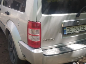 Авто Dodge Nitro 2007 № 8863979