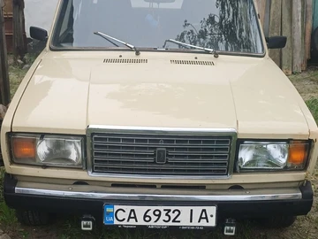 Авто ВАЗ 2107 1988 № 8864053