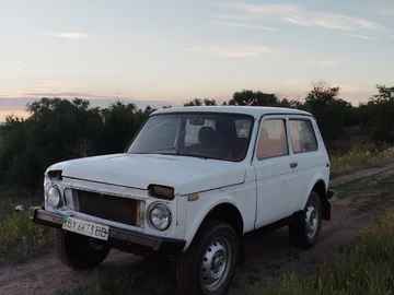 Авто ВАЗ 2121 1990 № 8864138