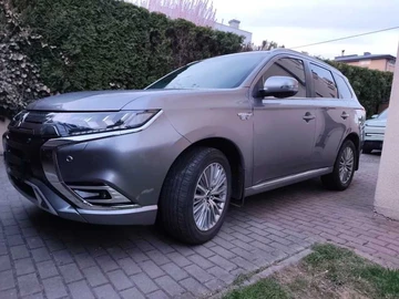 Авто Mitsubishi Outlander 2019 № 8864210