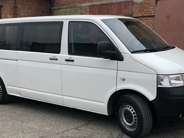 Авто Volkswagen Transporter 2006 № 8864235
