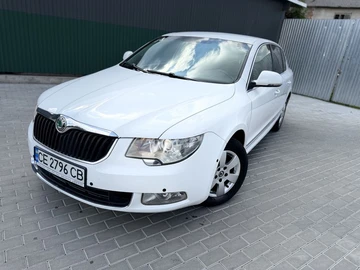Авто Skoda Superb 2009 № 8864568