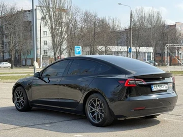 Авто Tesla Model 3 2019 № 8864969