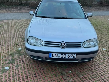 Авто Volkswagen Golf 2003 № 8865103