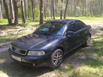 Авто Audi A4 1998 № 8865228