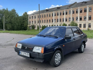 Авто ВАЗ 21099 2004 № 8865492